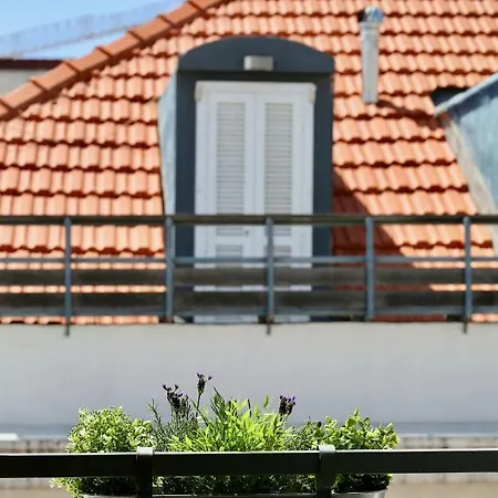 Apartment Luxury By Myplaceforyou, Very Quiet, Close To Time Out Market