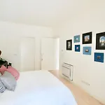 Luxury By Myplaceforyou, Very Quiet, Close To Time Out Market *