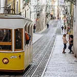 Luxury By Myplaceforyou, Very Quiet, Close To Time Out Market Apartment Lisbon
