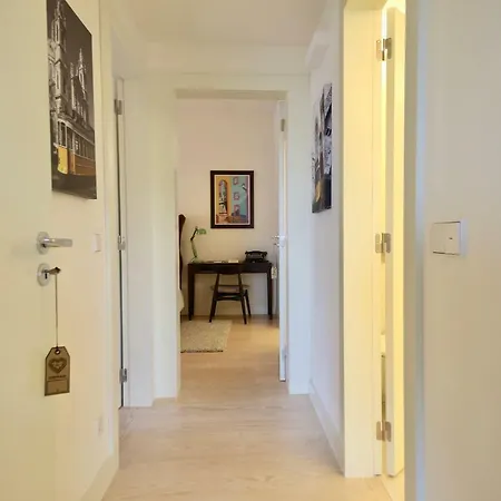 Luxury By Myplaceforyou, Very Quiet, Close To Time Out Market 리스본